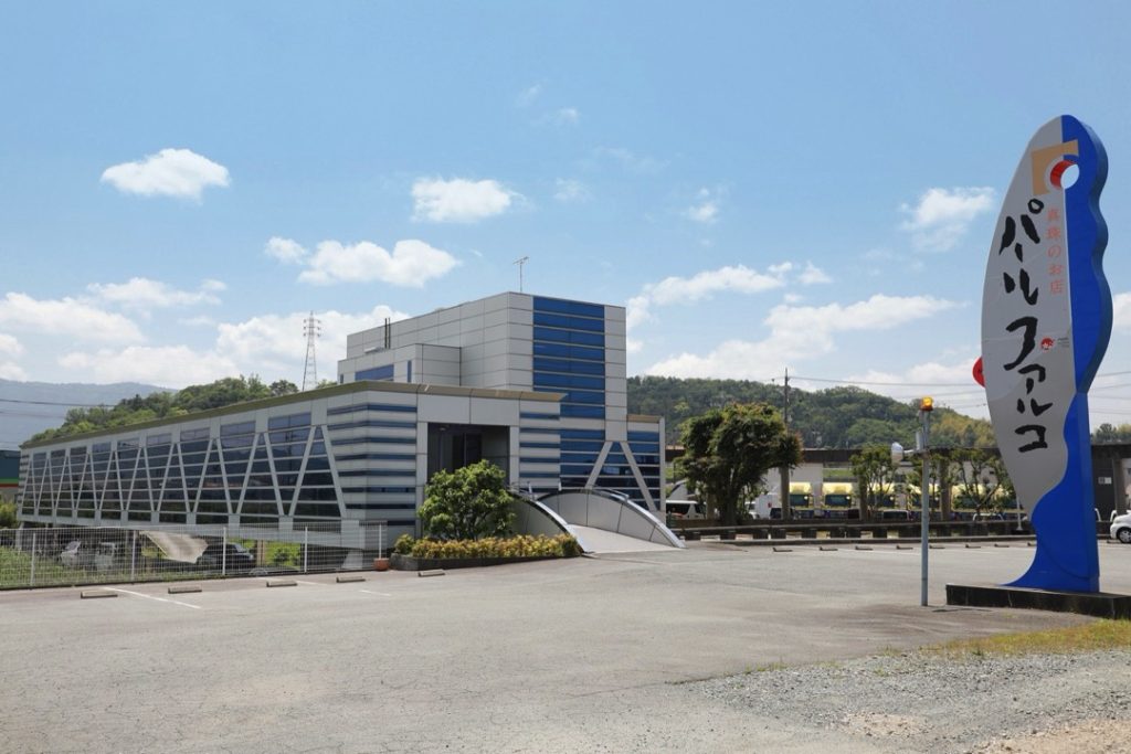 世界に一つだけを求めて_パールファルコ　伊勢 Flagship Store1