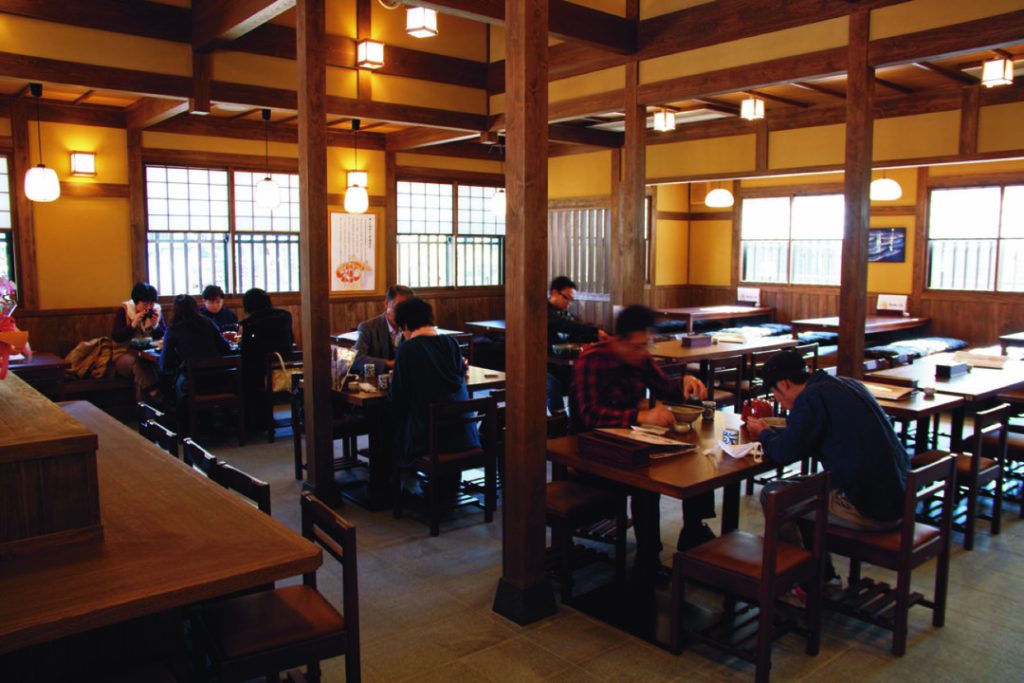 てこね寿司の専門店_手こね茶屋　おはらい町中央店2